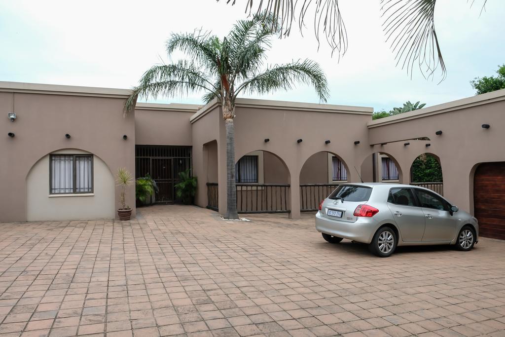 Beach Retreat Guesthouse Amanzimtoti Zewnętrze zdjęcie